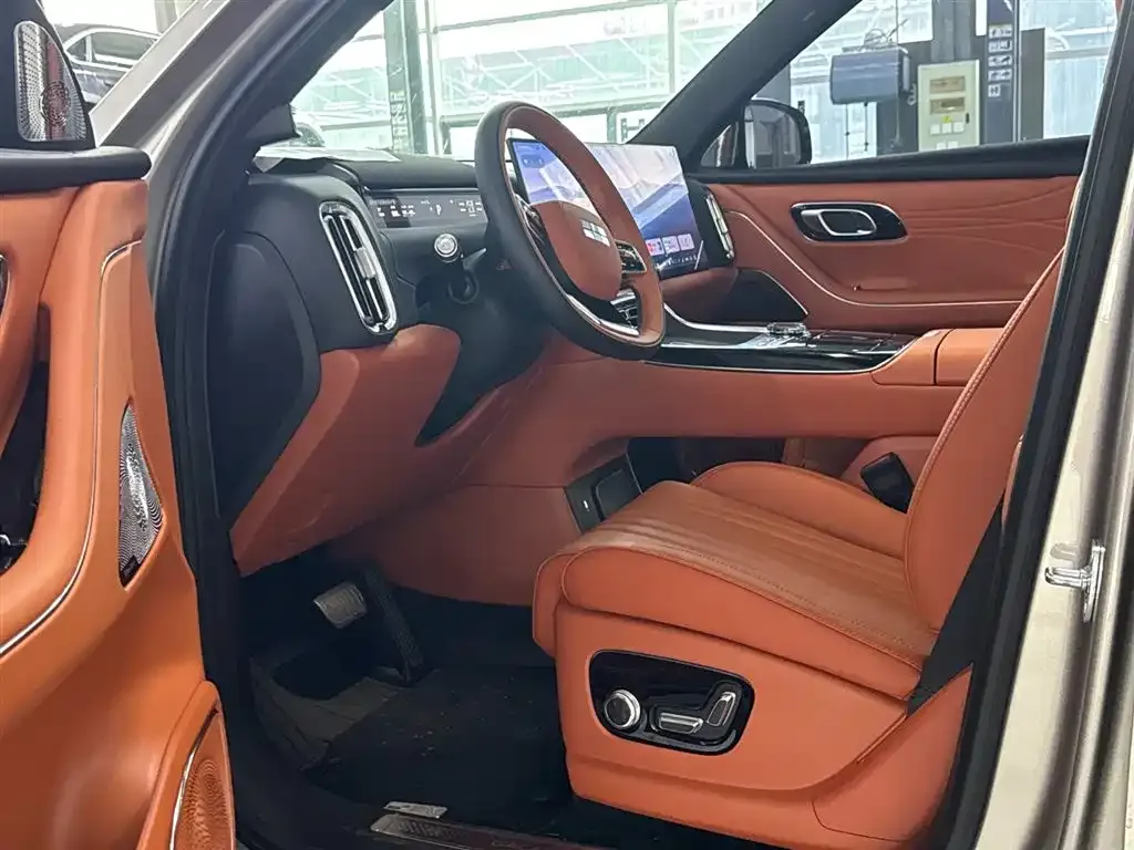 Geely Galaxy M9 — фото 9