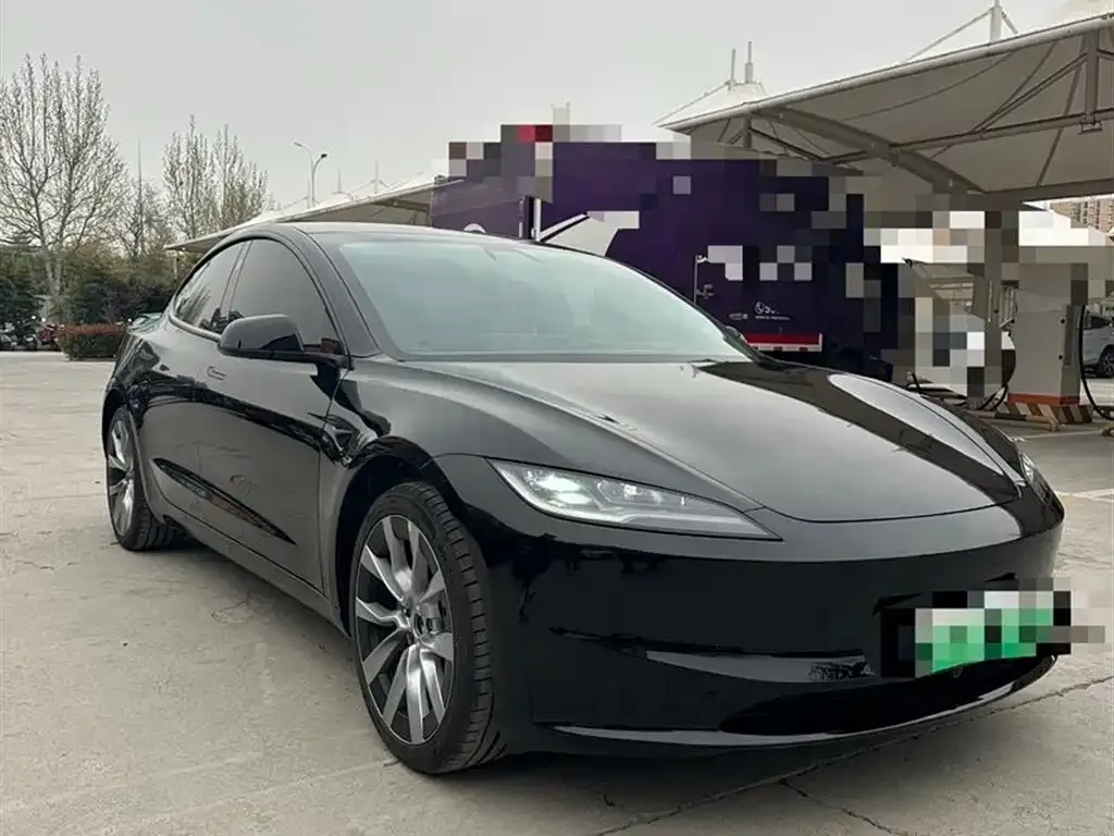 Tesla Model 3 — фото 8