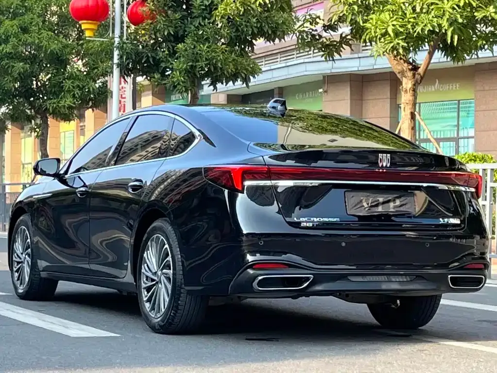 Buick LaCrosse — фото 9