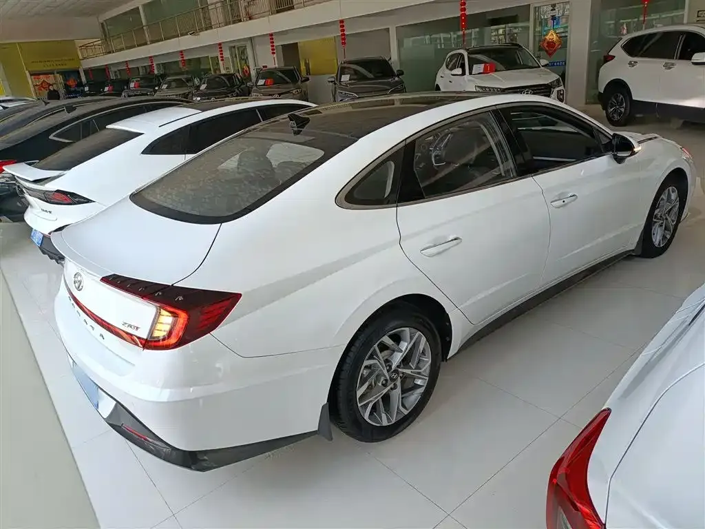 Hyundai Sonata — фото 4