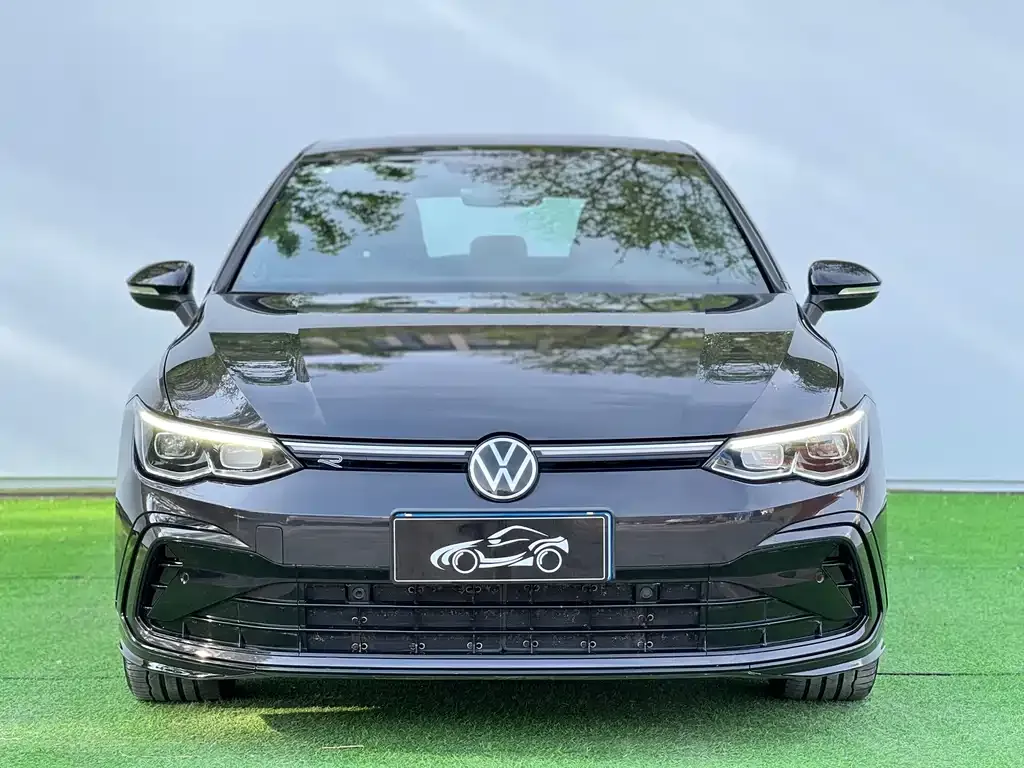 Volkswagen Golf — фото 9