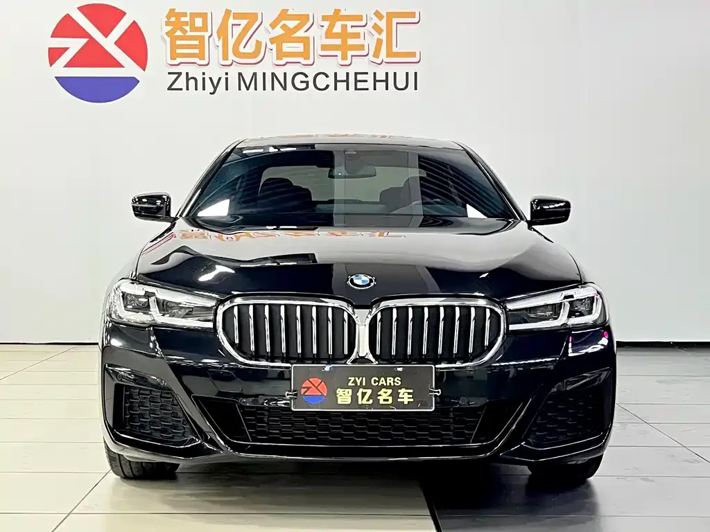 BMW 5 Series — фото 10