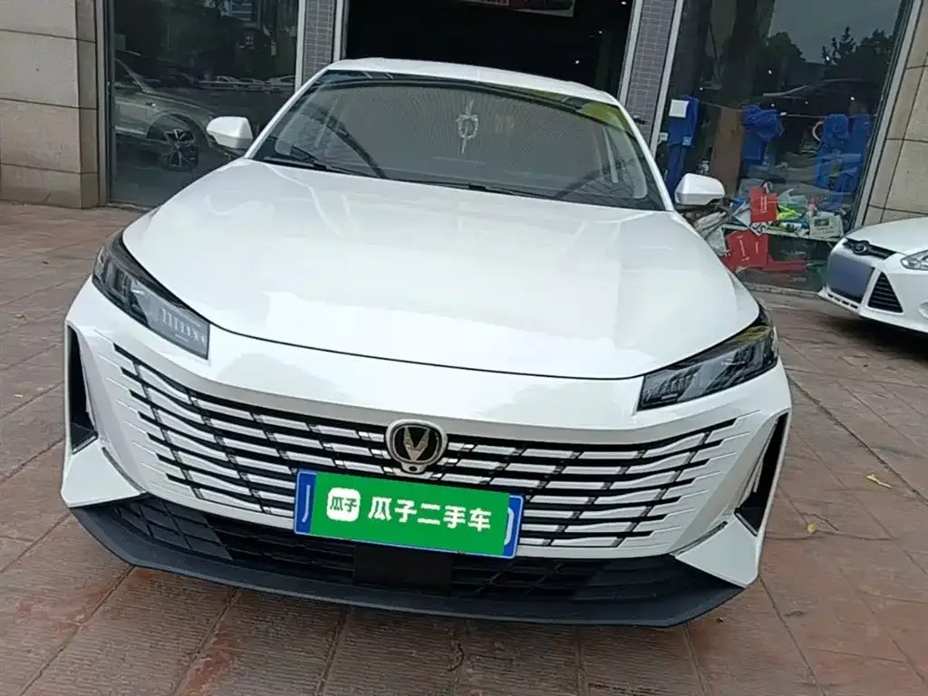 Changan Eado — фото 2