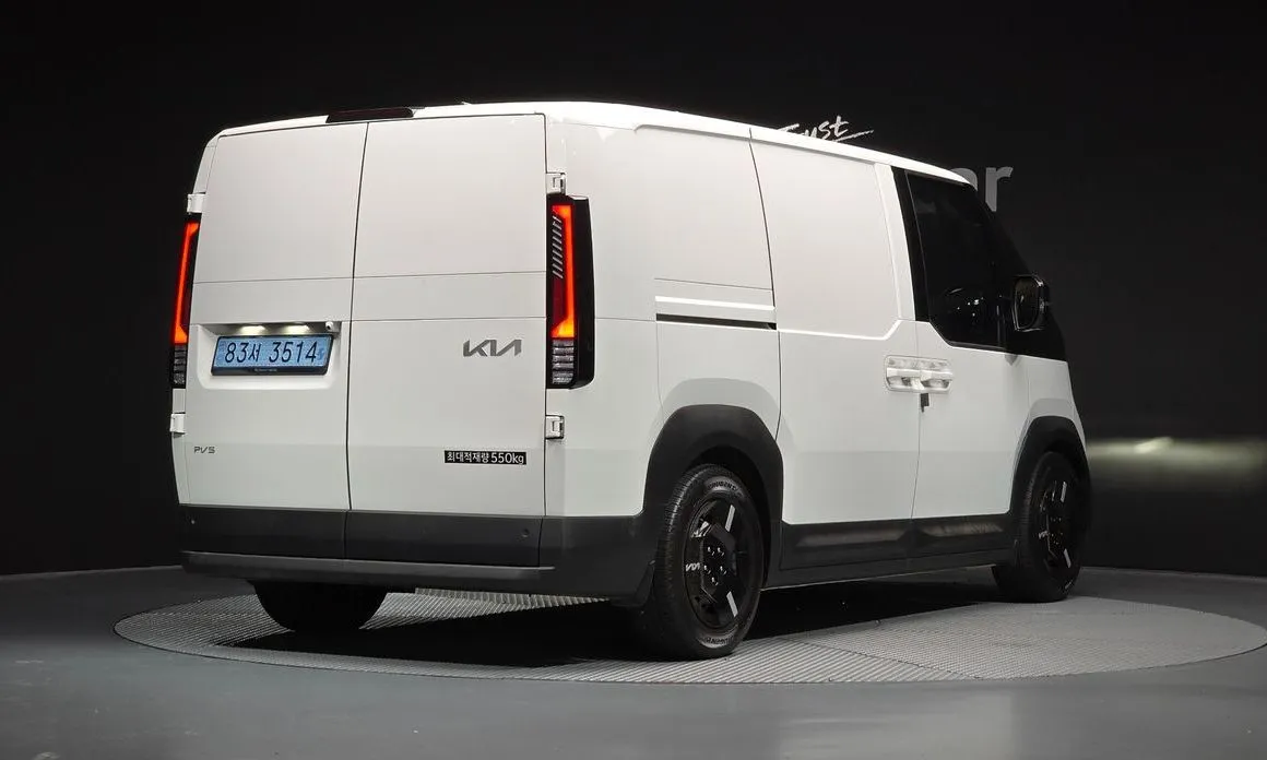 Kia PV5 — фото 9
