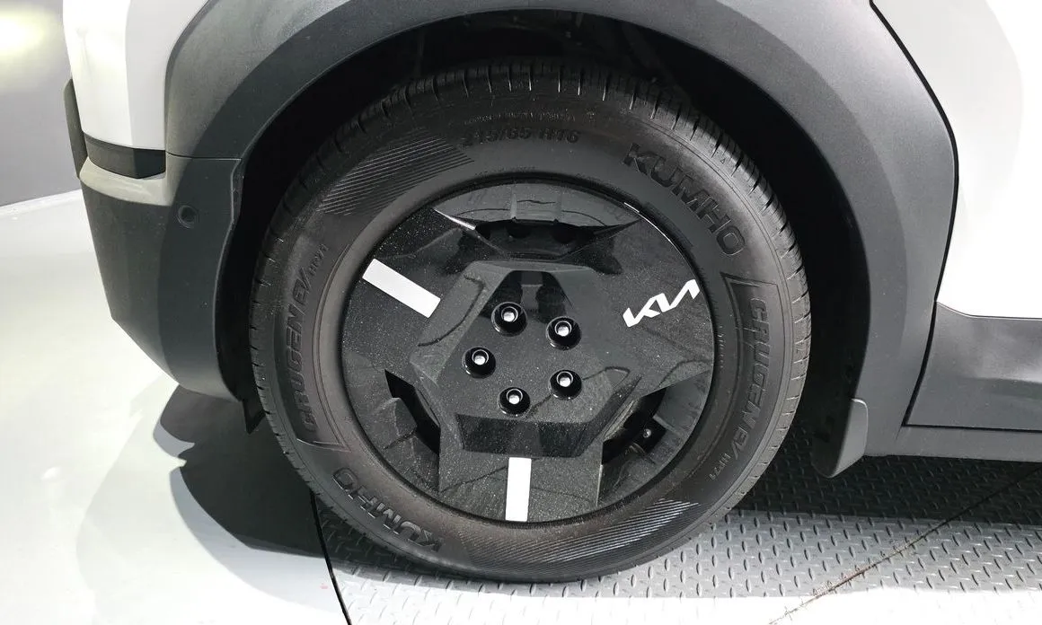 Kia PV5 — фото 10