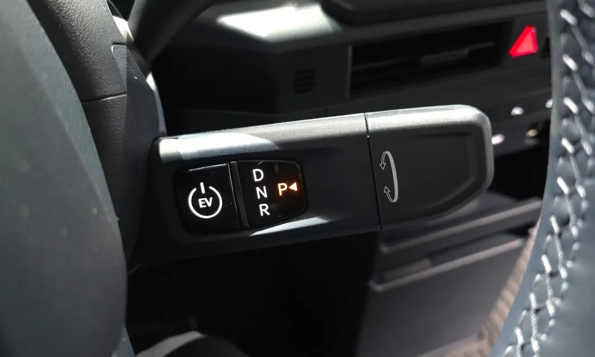 Kia PV5 — фото 4