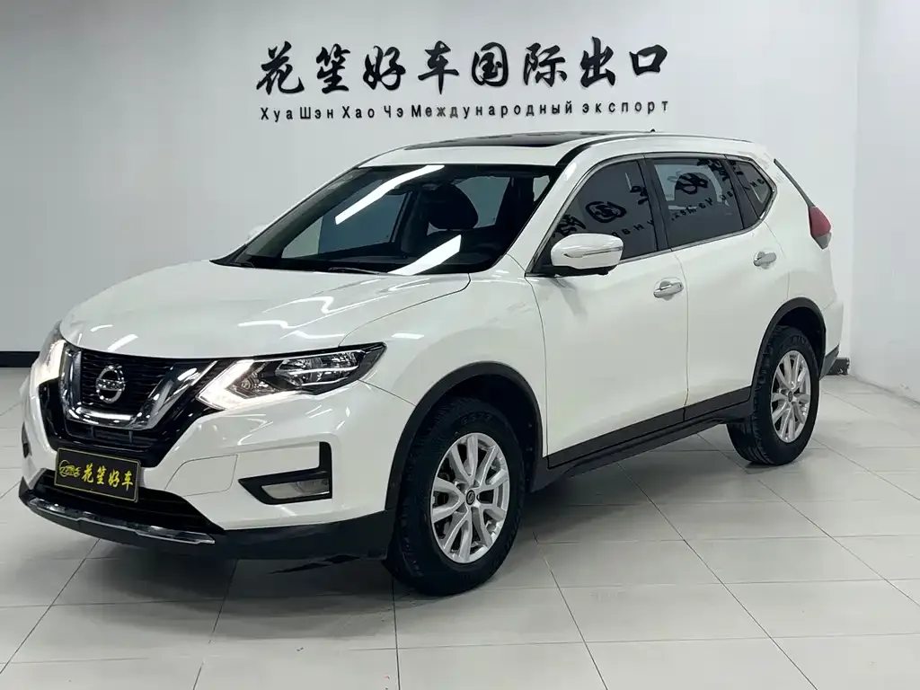 Nissan X-Trail — фото 1