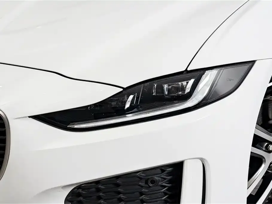 Jaguar XEL — фото 3