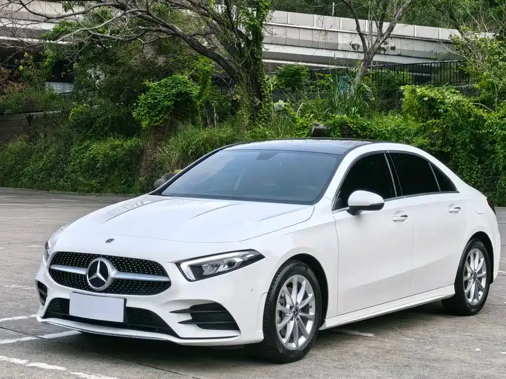 Mercedes-Benz A-Class — фото 1