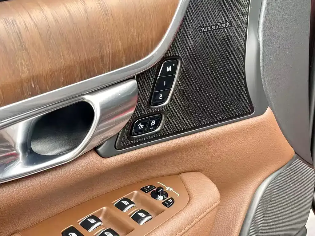 Volvo S90 — фото 9