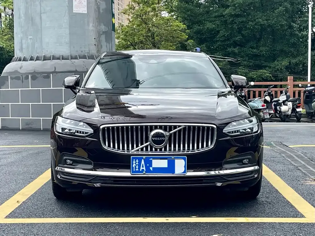 Volvo S90 — фото 10