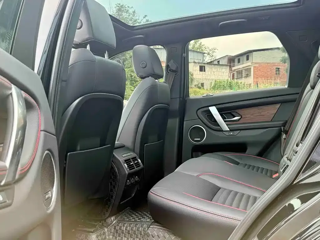 Land Rover Discovery Sport — фото 10