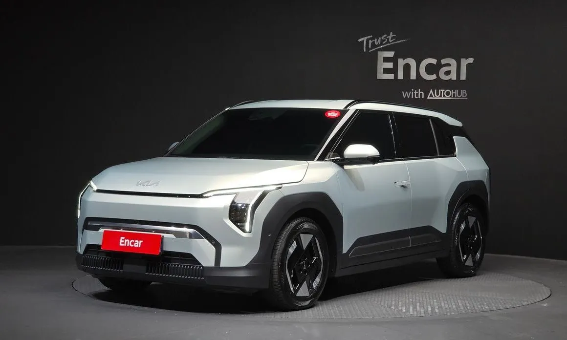 Kia EV3 — фото 1