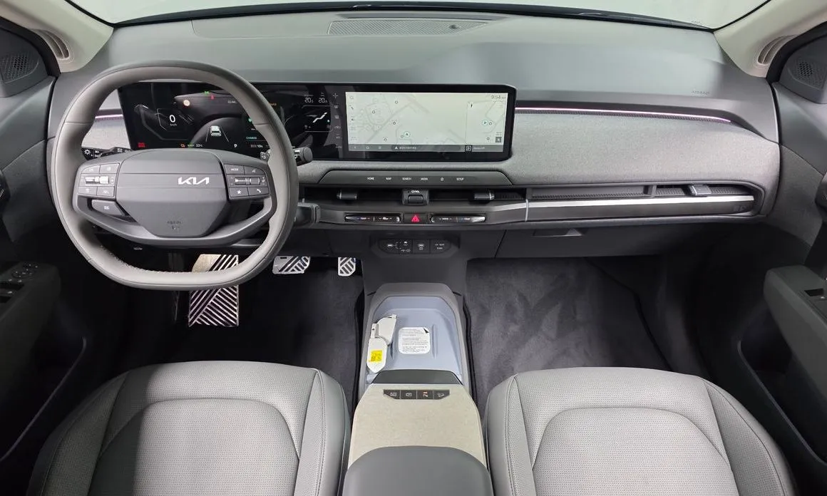 Kia EV3 — фото 9