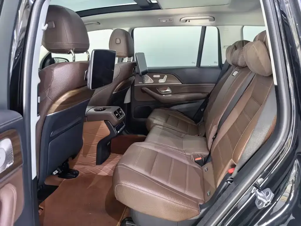 Mercedes-Benz GLS — фото 10