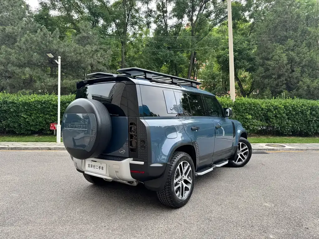 Land Rover Defender — фото 10