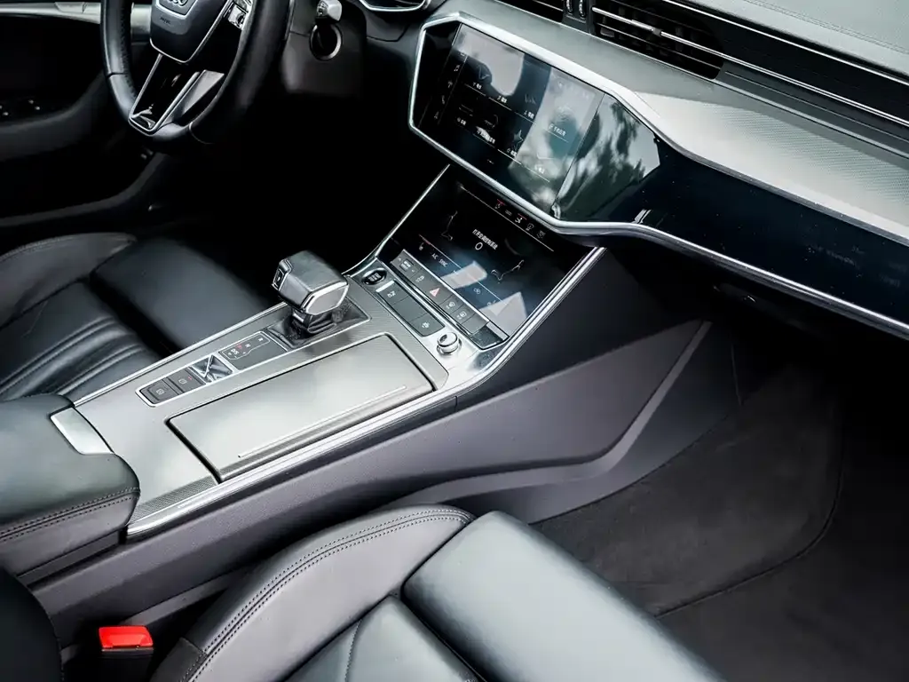 Audi A7 — фото 7