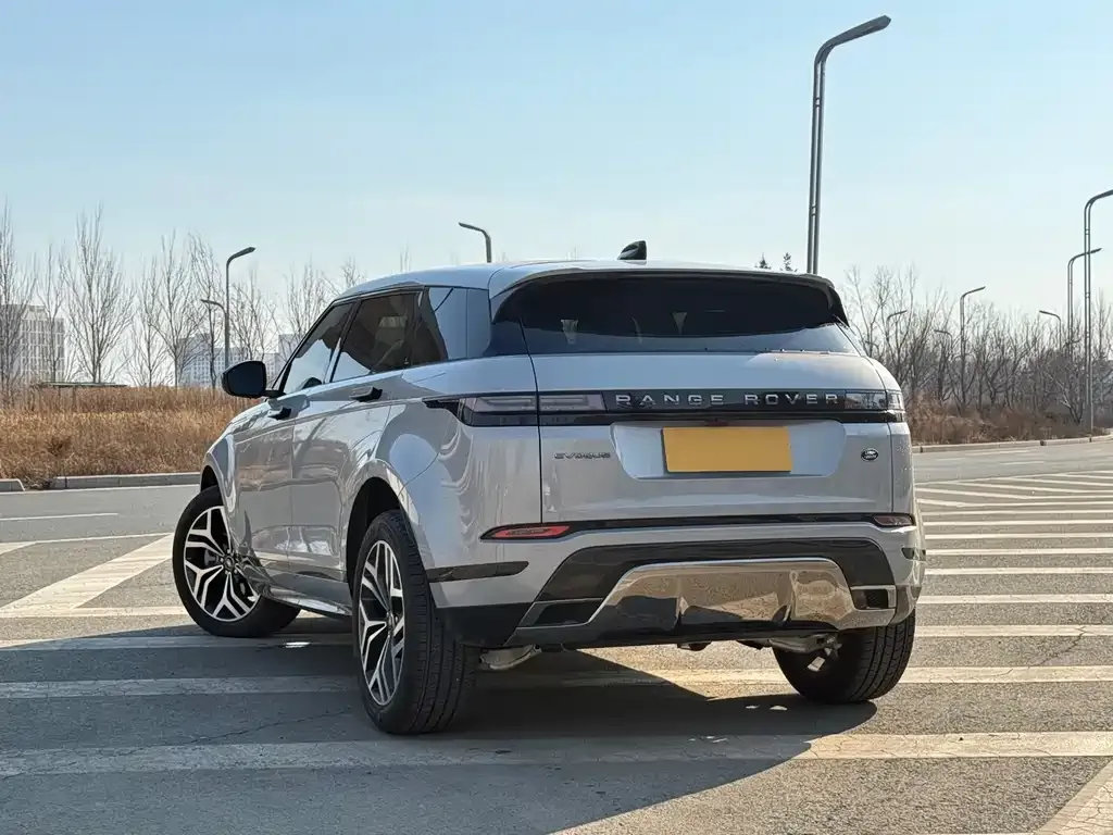 Land Rover Evoque — фото 8