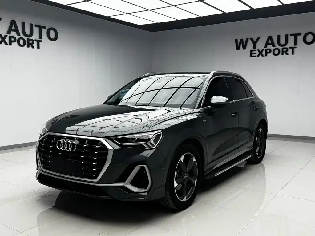 Audi Q3 — фото 1