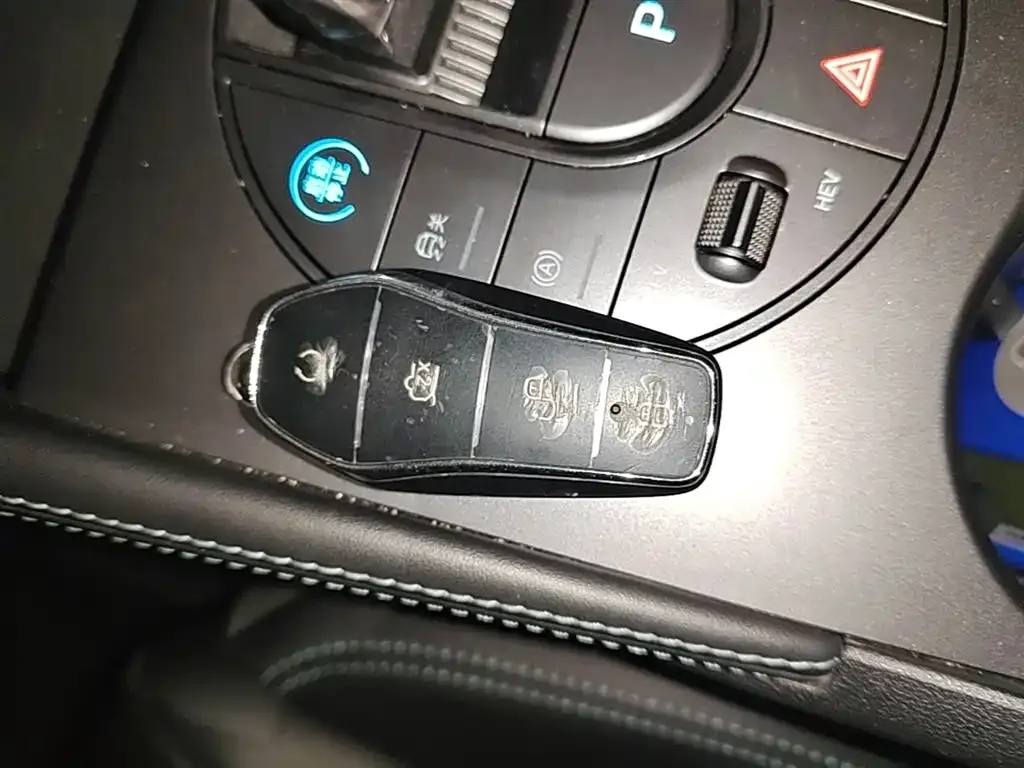 BYD Seal 06 — фото 10