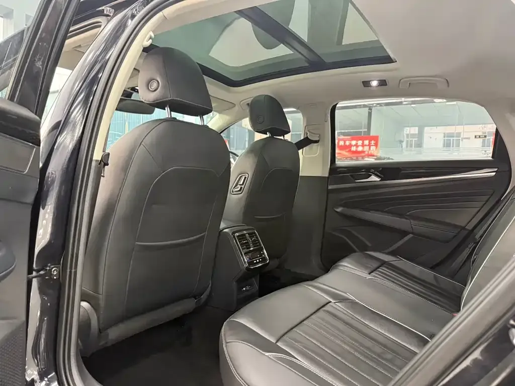 Volkswagen Passat — фото 4
