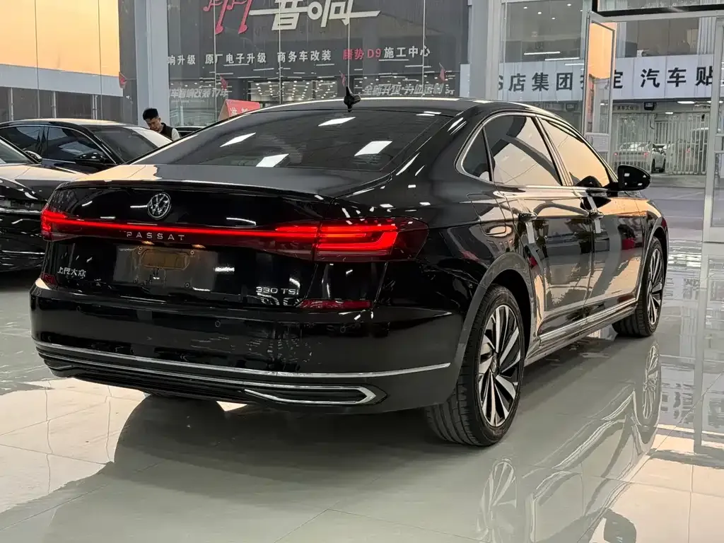 Volkswagen Passat — фото 2