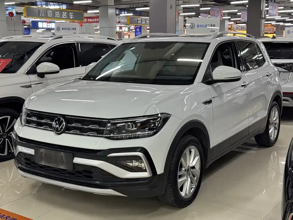 Volkswagen T-Cross — фото 1