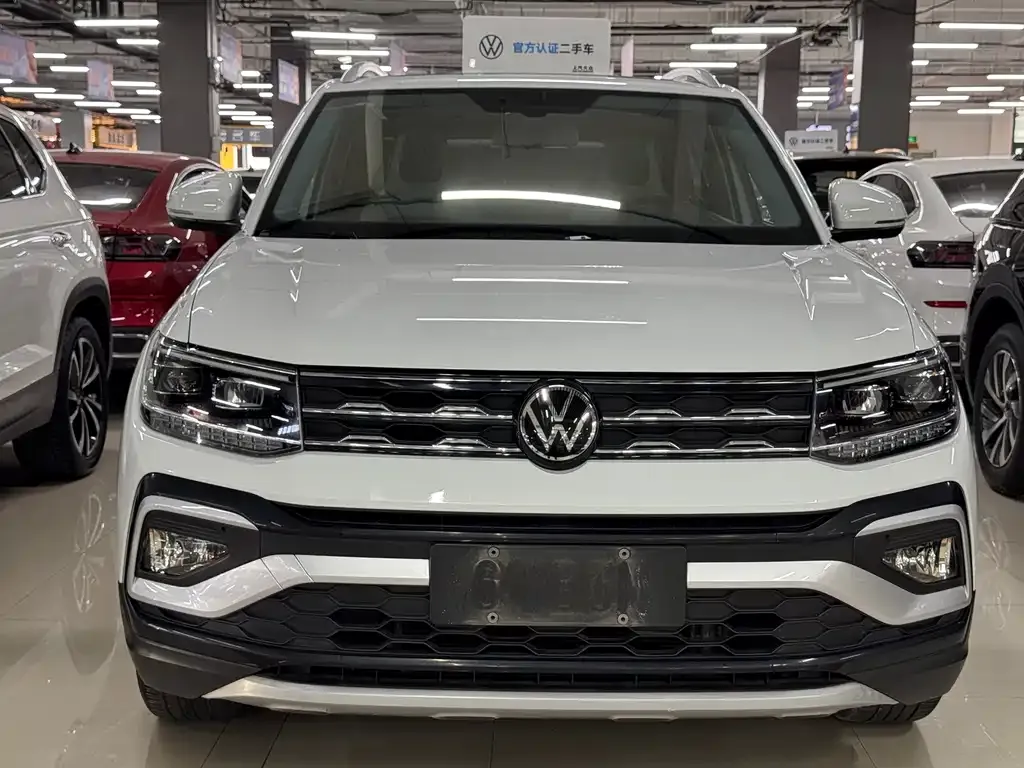 Volkswagen T-Cross — фото 10