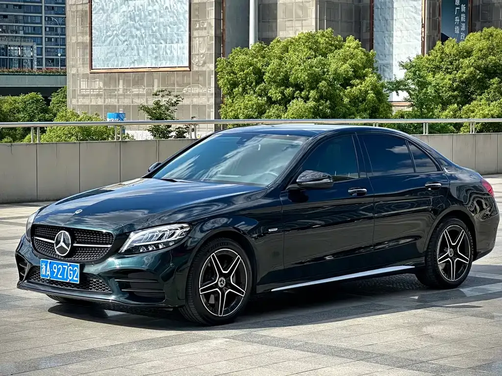 Mercedes-Benz C-Class — фото 1