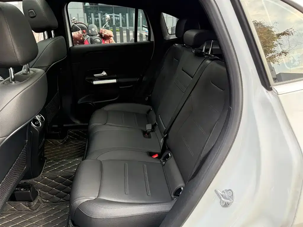 Mercedes-Benz GLA — фото 4