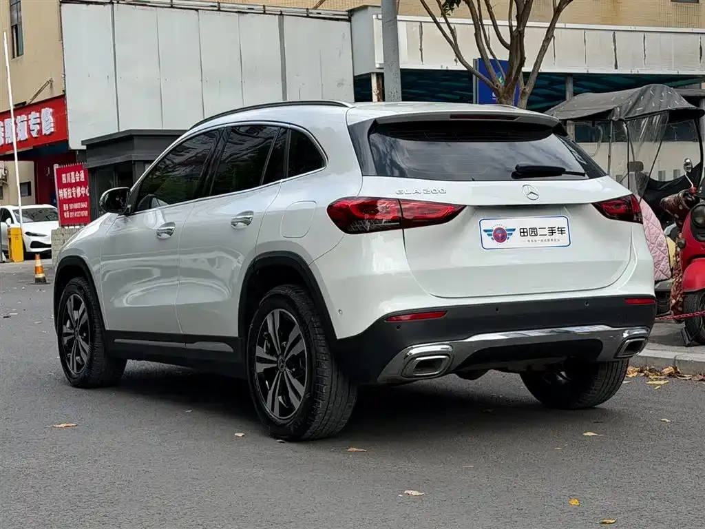 Mercedes-Benz GLA — фото 6
