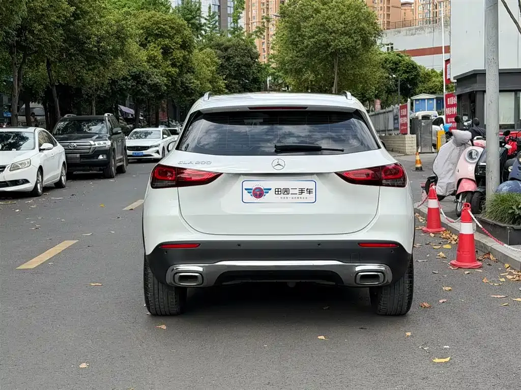 Mercedes-Benz GLA — фото 10