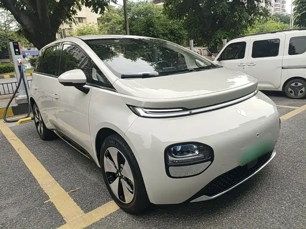 Baojun Yunduo — фото 2