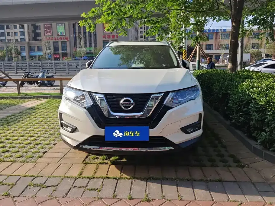 Nissan X-Trail — фото 10