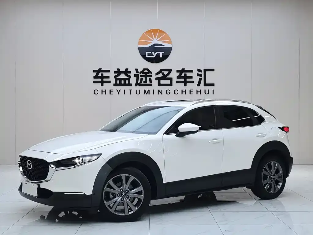Mazda CX-30 — фото 1