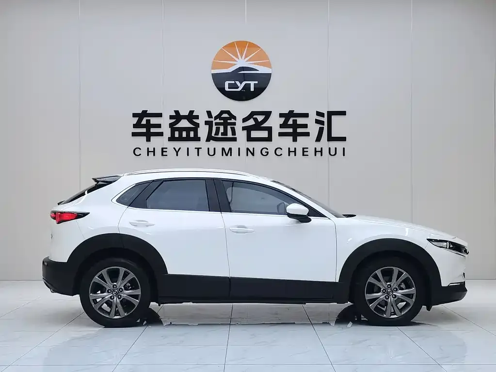 Mazda CX-30 — фото 2