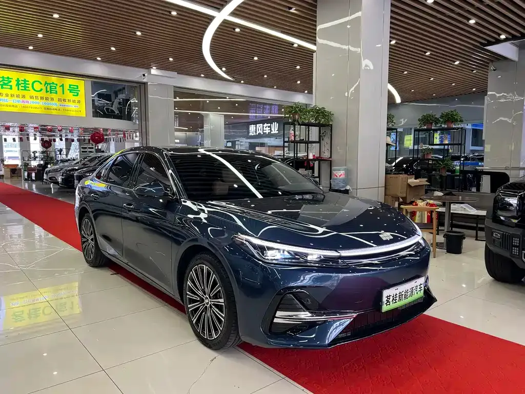 Geely Galaxy A7 — фото 9