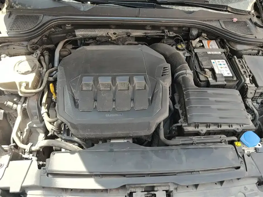 Volkswagen Golf GTI — фото 8
