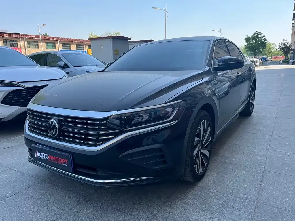 Volkswagen Passat — фото 1