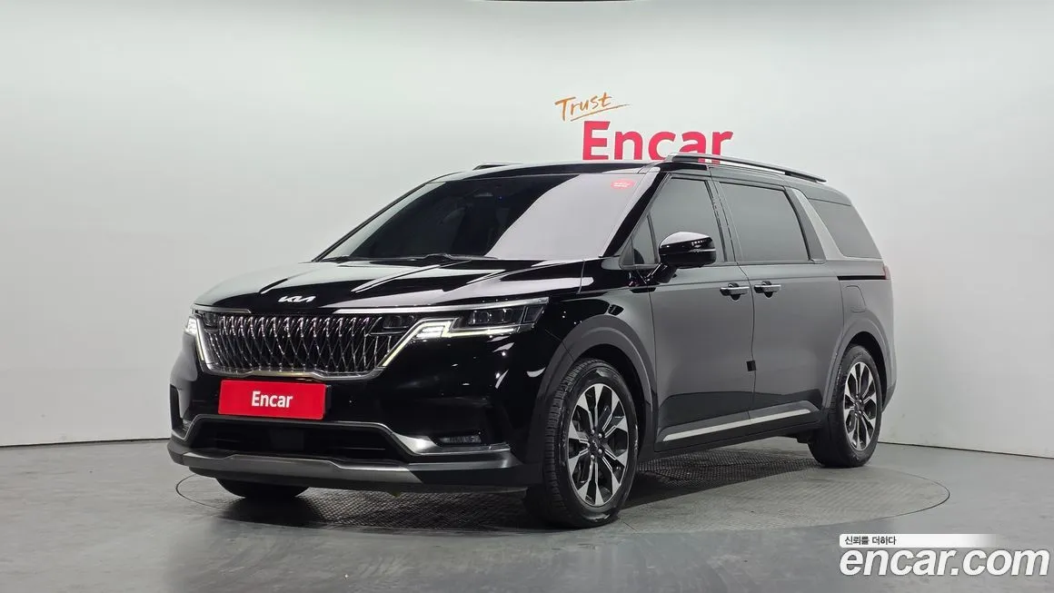 Kia Carnival — фото 1