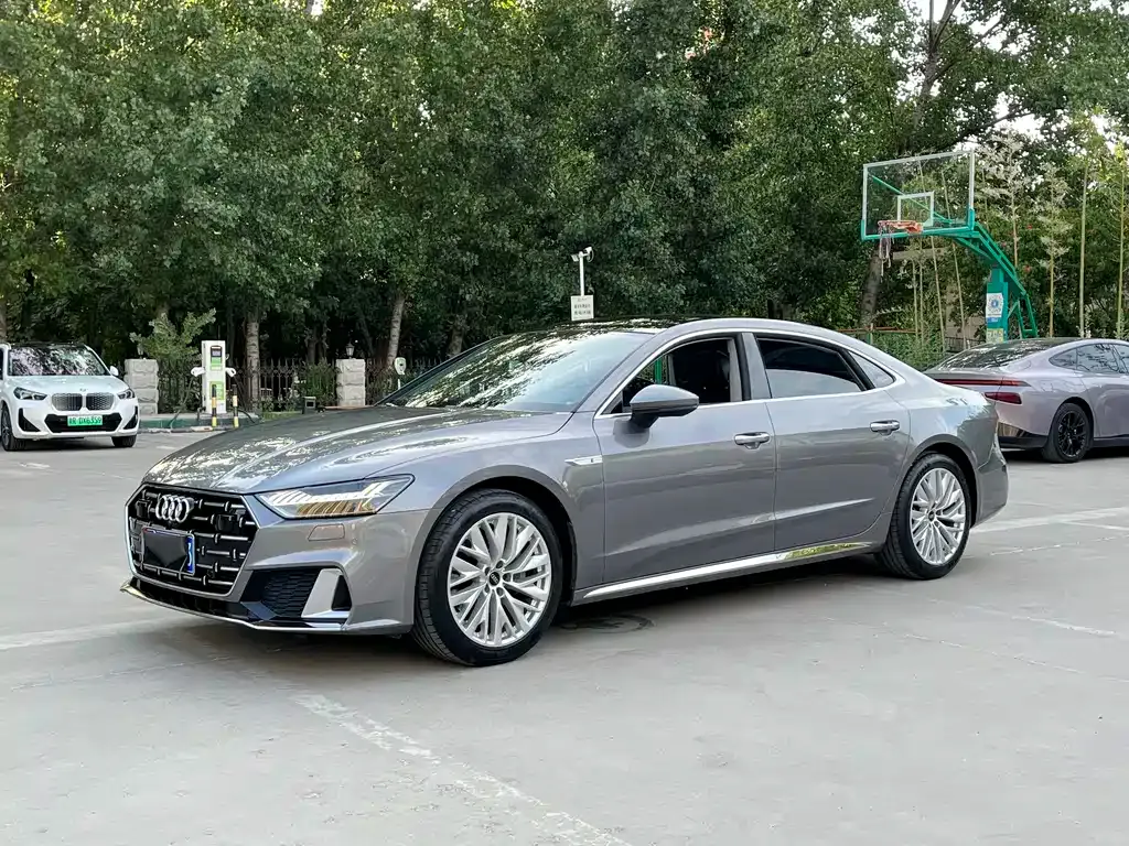 Audi A7L — фото 5