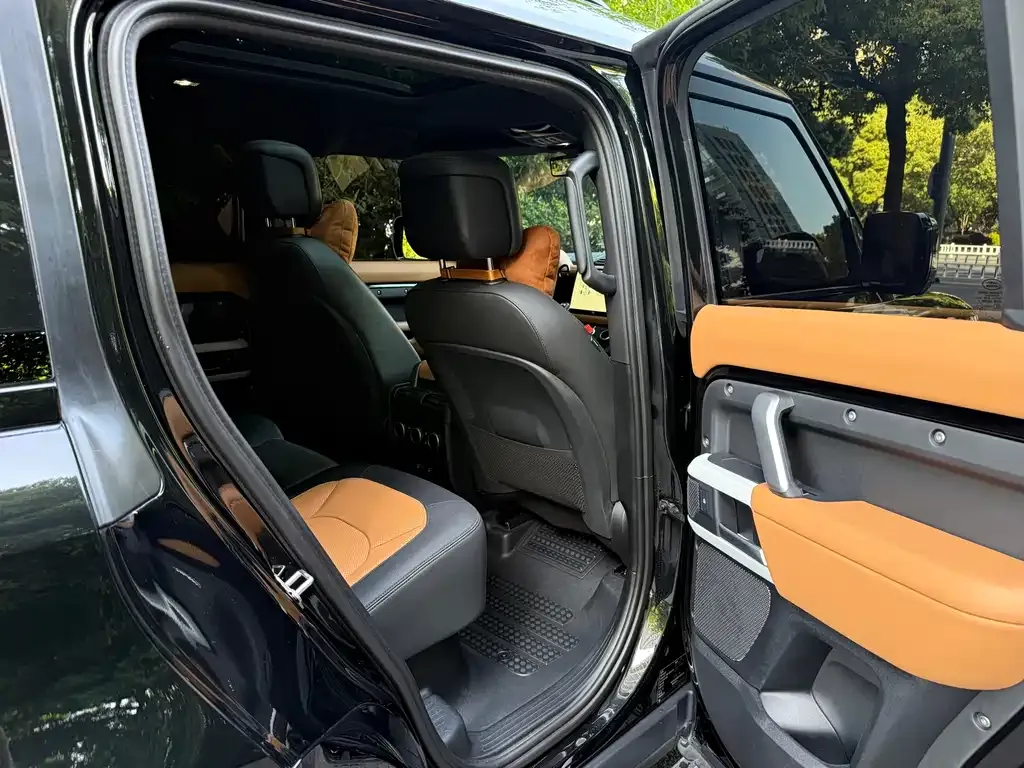 Land Rover Defender — фото 4