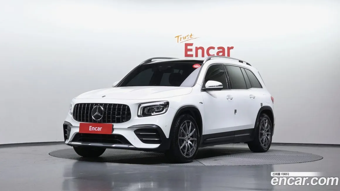 Mercedes-Benz GLB-Class — фото 1