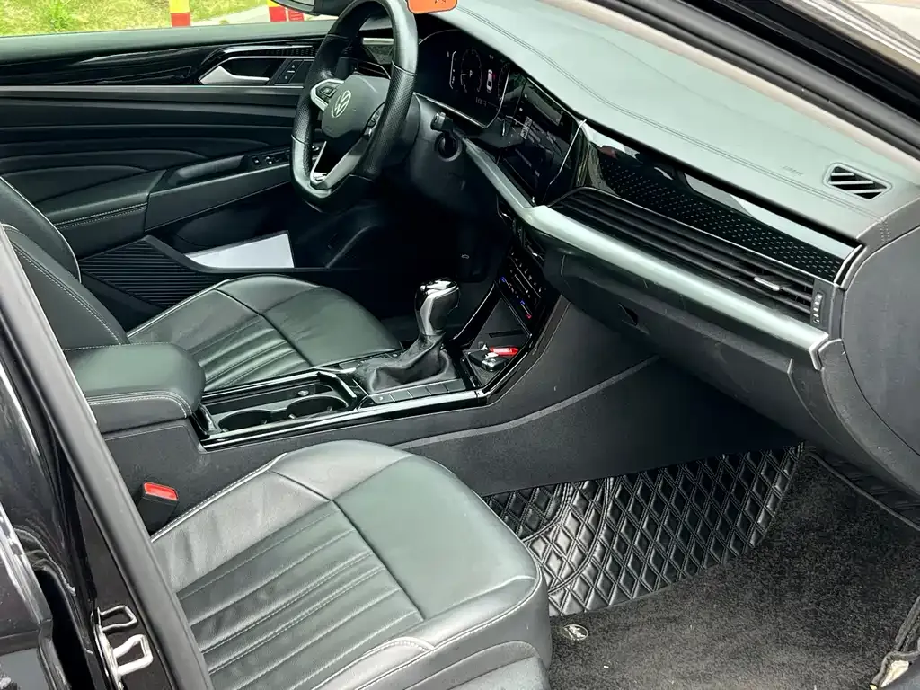 Volkswagen Passat — фото 6