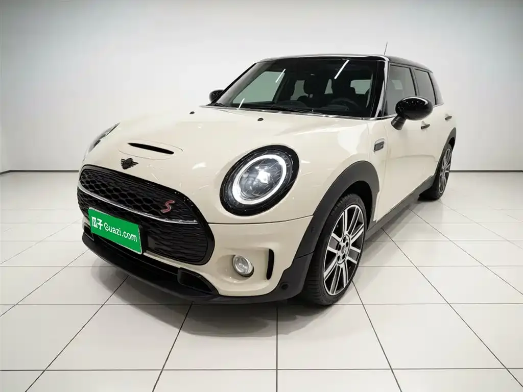 MINI Clubman — фото 1