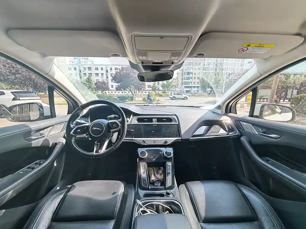Jaguar I-PACE — фото 3