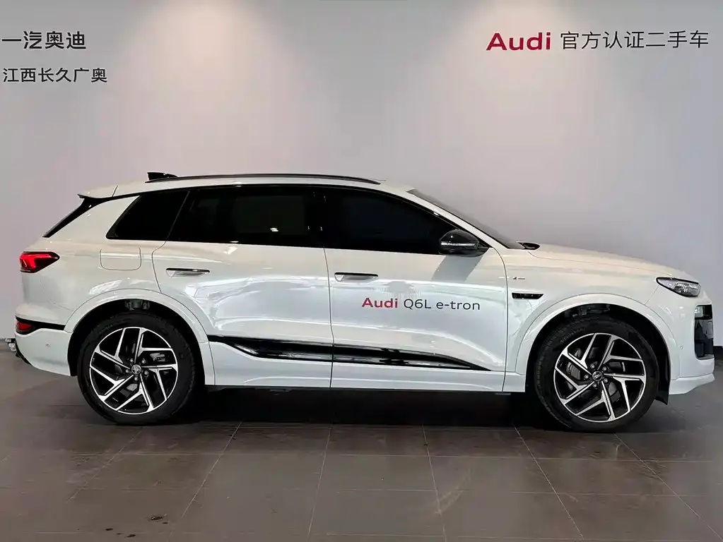 Audi Q6L e-tron — фото 9