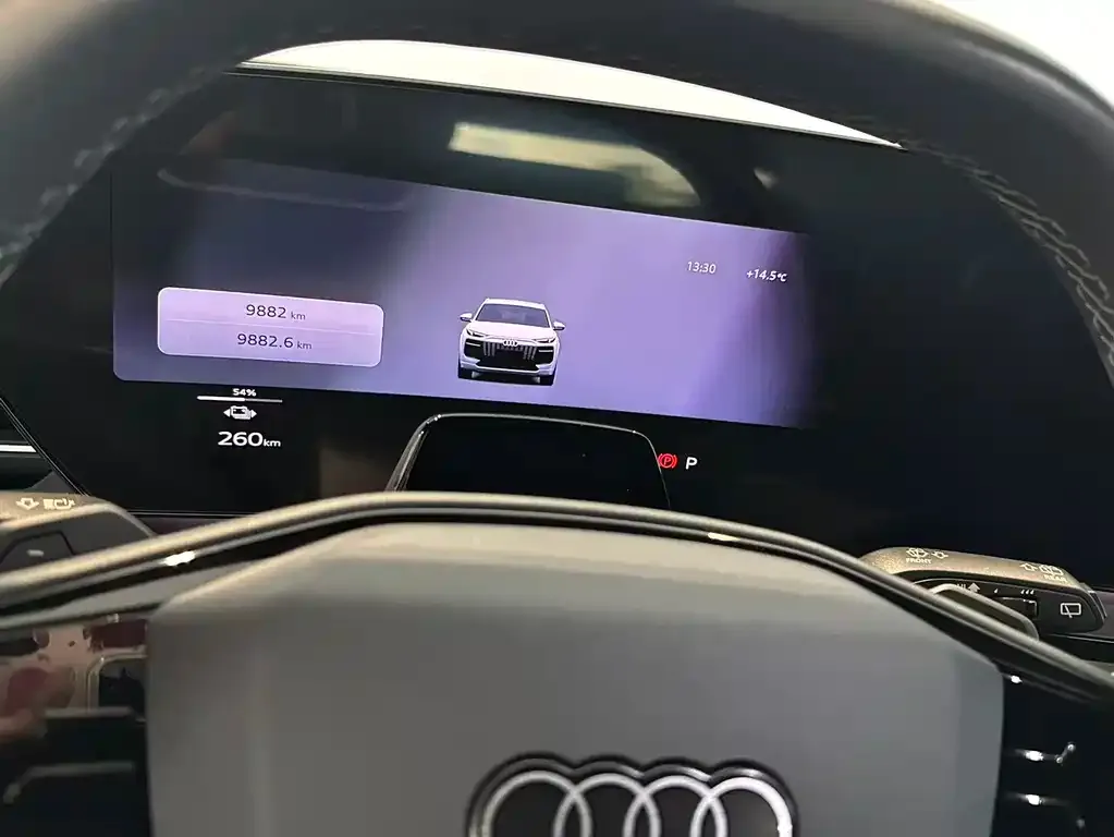 Audi Q6L e-tron — фото 3