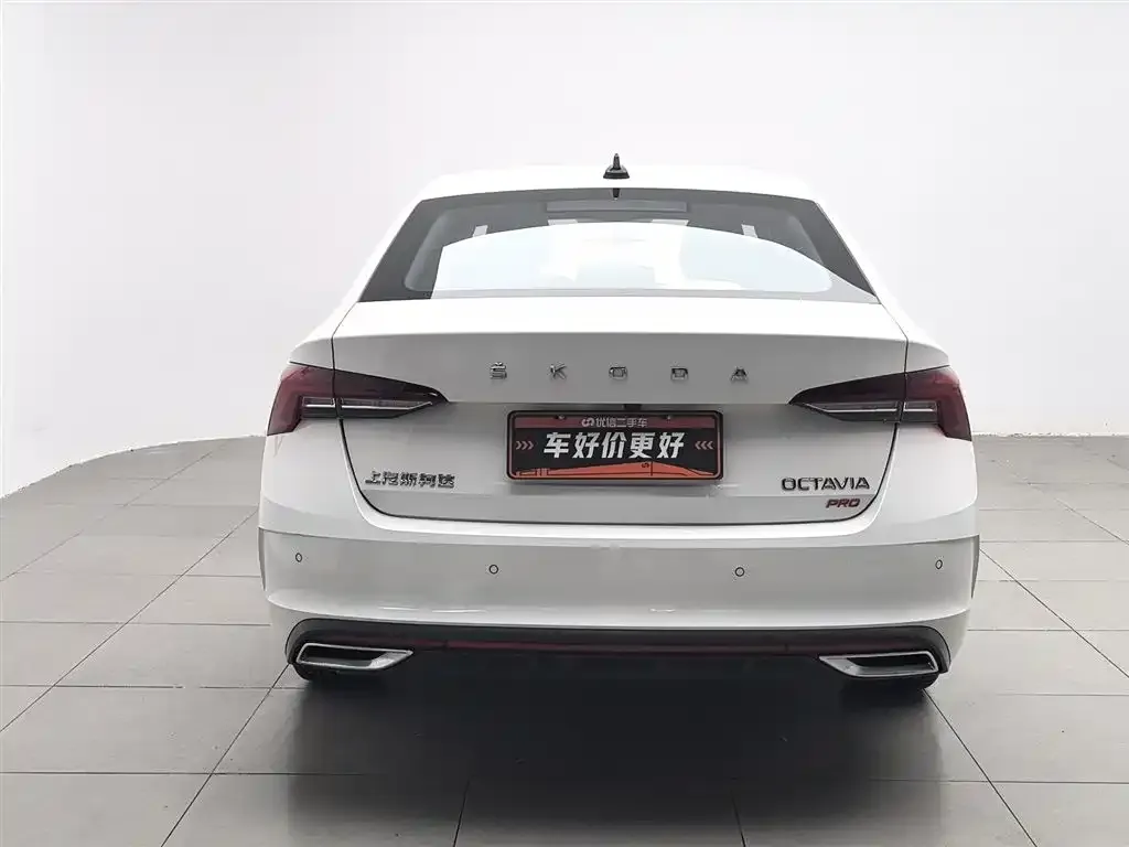 Skoda Octavia — фото 2