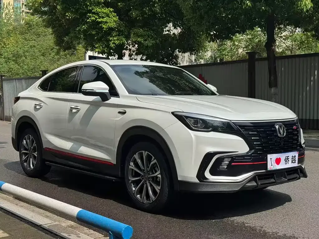 Changan CS85 COUPE — фото 9